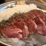 ネオ大衆酒場 馬る-Tokyo- - 馬肉のたたき