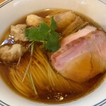 Ramen FeeL - 「特上醤油らぁ麺」(1700円)