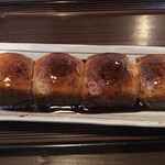 助平屋 - 群馬のソウルフード焼き饅頭　1串(4個)250円
