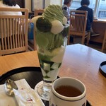 茶寮都路里 - ほうじ茶も嬉しい＾＾