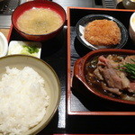 鉄板料理 堂島 - 2013.9和牛すき焼き弁当