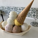 桜山ジェラートLoop - たこ焼きレインボー（9種類）かわゆ♡