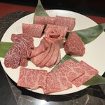 Yakiniku Ushishi - 色々な部位をお楽しみ頂ける盛り合わせも各種ご用意しております！