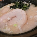 Jukusei Tonkotsu Ra-Men Sodashi - 豚骨ラーメン塩