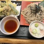 地粉そば処 みのり - 野菜天せいろ