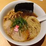 らぁ麺 恋泥棒 - 細麺。