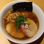 らぁ麺 恋泥棒 - 醤油らぁ麺 1000円。