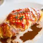 スプーン - デミグラスソースオムライス