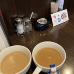 Takeya Gyuu Nikuten - コーヒーを2杯分冷ましています。