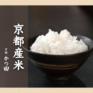 熱騰騰的米飯可自由添加