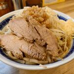 自家製麺223 - 絶品のブタちゃん♪