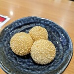 協和飯店 - ごま団子