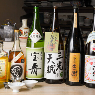 ビギナーさんでも楽しめる、飲み比べや蒸し燗を種類豊富な日本酒