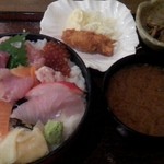 居酒屋　うみぼおず - マグロのフライ、あら汁最高、小鉢も美味すぎ