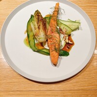 マンサルヴァ - 温前菜 八幡平サーモン、レタス、山羊チーズ