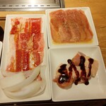 焼肉ライク ekie広島店 - 牛肉、豚肉、鶏肉、タン、野菜 (2023.07.25)