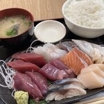 Uoshou Aonosuisan - お刺身定食スタンダード1,180円