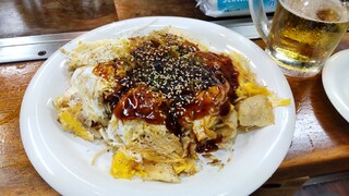 Okonomiyaki Yuuyuu - 肉玉そば+イカ天（850円）