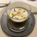 Maison DIA Mizuguchi - 愛知県渥美産トウモロコシの冷製スープ スペイン産ハモンセラーノ カプチーノ仕立て 