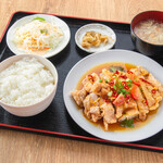 Kinnogyouza Sakaba - 油淋鶏定食