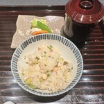 Nishiazabumanyou - 山菜と桜鱒の土鍋ご飯、赤出汁 香の物