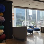 SEZANNE - ウェイティングスペース