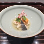 西麻布 万葉 - 雲丹毛蟹浜防風 独活 水前寺海苔生姜酢