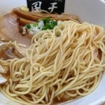 煮干中華ソバ イチカワ - 菅野製麺の麺（2013年9月）