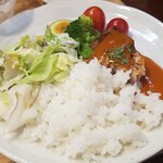 キッチン ブルー グローブ - ご飯、サラダ、お新香も乗せます