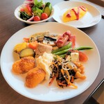富士レークホテル - 朝食ビュッフェ。クロワッサンやフレンチトーストも普通に美味しかったです。