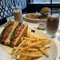 37 Steakhouse & Bar - 