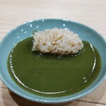 鮨 龍平 - 肝ソースに赤酢のシャリ