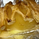 パン工房 藤 - りんご半分×5  カットして追い焼きした