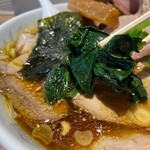 ジンジャービレッジ 村岡屋 - 生姜醤油らーめんにほうれん草の存在は絶対必要❤️