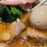 ジンジャービレッジ 村岡屋 - ラーパスで味玉サービスしてもらいました♪