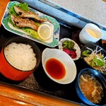 日本橋 - やまべから揚げ定食