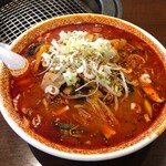 焼肉・冷麺 三千里 - カルビスープラーメン880円税込！