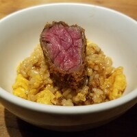 焼肉 うしみつ 恵比寿本店 - 石焼きサガリオムカツ～クワトロチーズとデミグラス