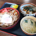 ときたそば屋 - 牛丼（単品，味噌汁付き），なめこおろし（単品）