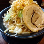 Ramen Kachi Moriken - 味噌ラーメン　野菜マシ、ニンニクマシマシ