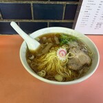 山田屋 - ラーメン580円