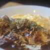 アーリー サン - 牛すじカレーのオムライス