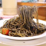 倶蘇酡麗 - いかすみスパゲティー(930円)
      麺大盛り1.5倍(+100円)