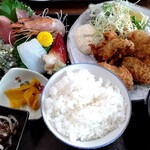Oshokujidokoro Uofumi - カキフライと刺身定食　1,900円