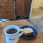 River Coffee & Gallery - 