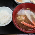 吉田家 - 間違いのない蟹の味噌汁