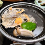 吉田家 - 牡蠣の陶板焼きです