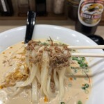 本格派博多うどん はし田たい吉 - たっぷり肉味噌でボリューム満点