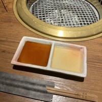 和牛とタン 焼肉 とみ 新橋本店 - 