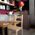 松記鶏飯 - 店内はプチシンガポール？